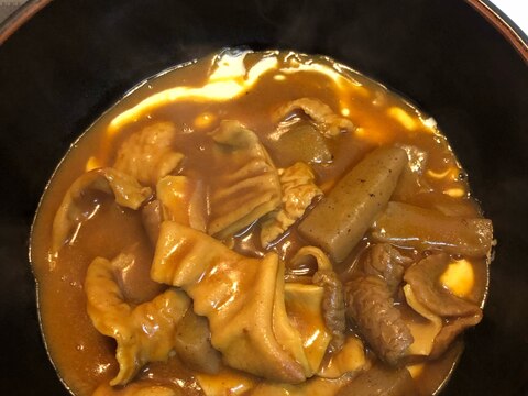 バターのコク♪カレーモツ煮込み^_^